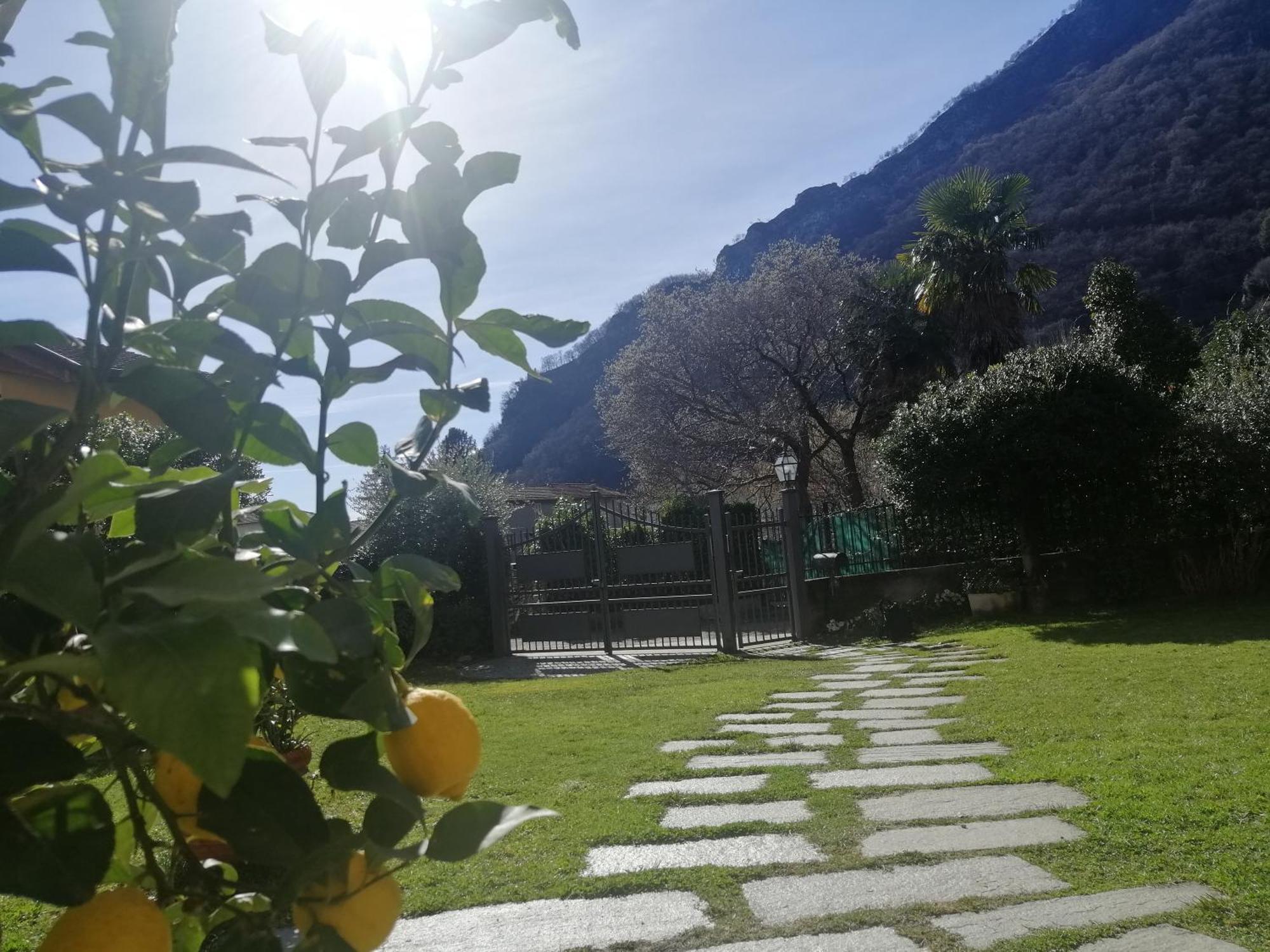 Art Music House Lake Como Dongo Buitenkant foto